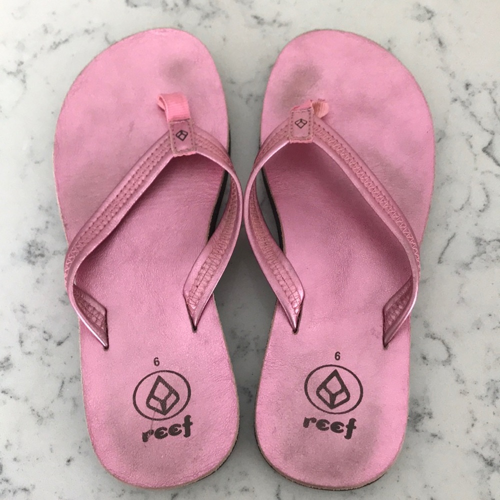 Reef pink metallic flip flops size 6